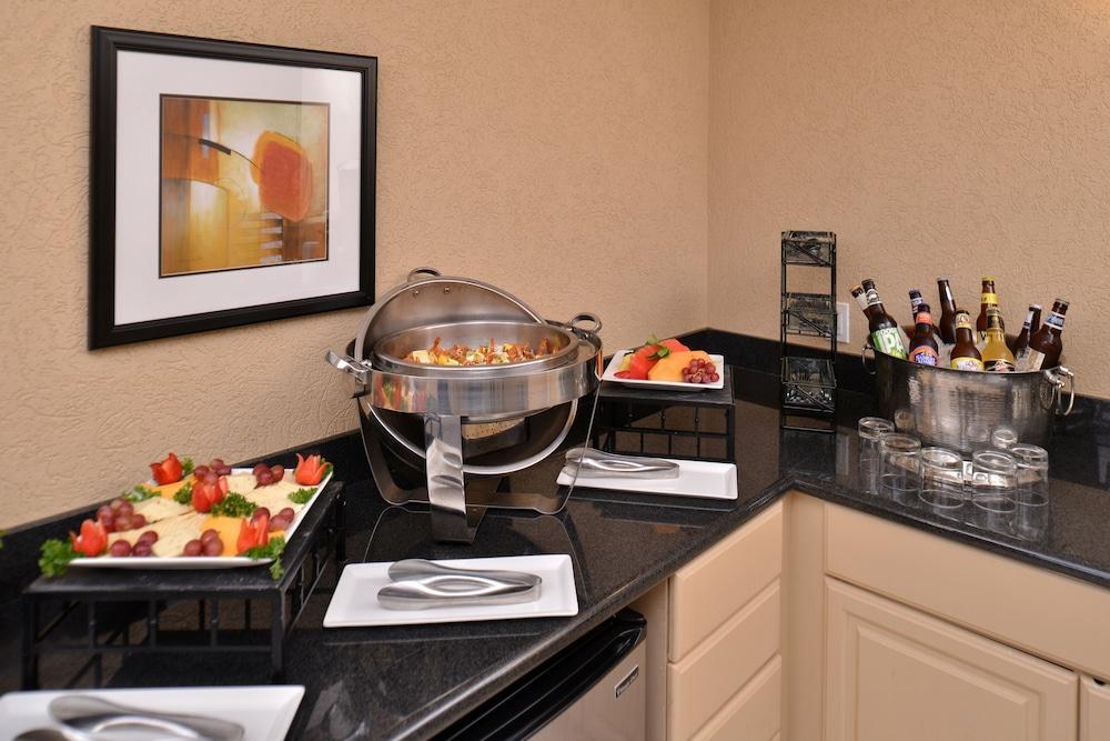 Holiday Inn Portland- I-5 S Wilsonville By Ihg Εξωτερικό φωτογραφία